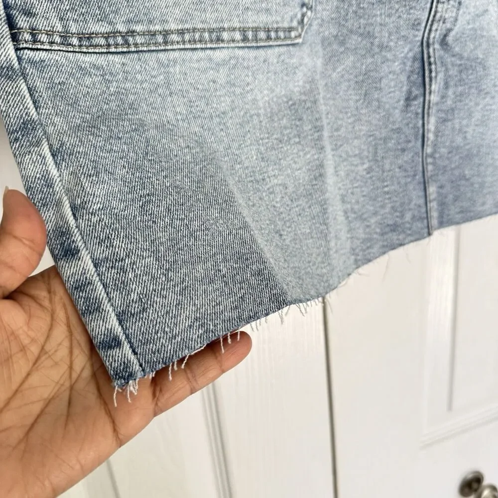 Edited by Remi Bader Women's Utility Mini Skirt Size 16 Light Wash